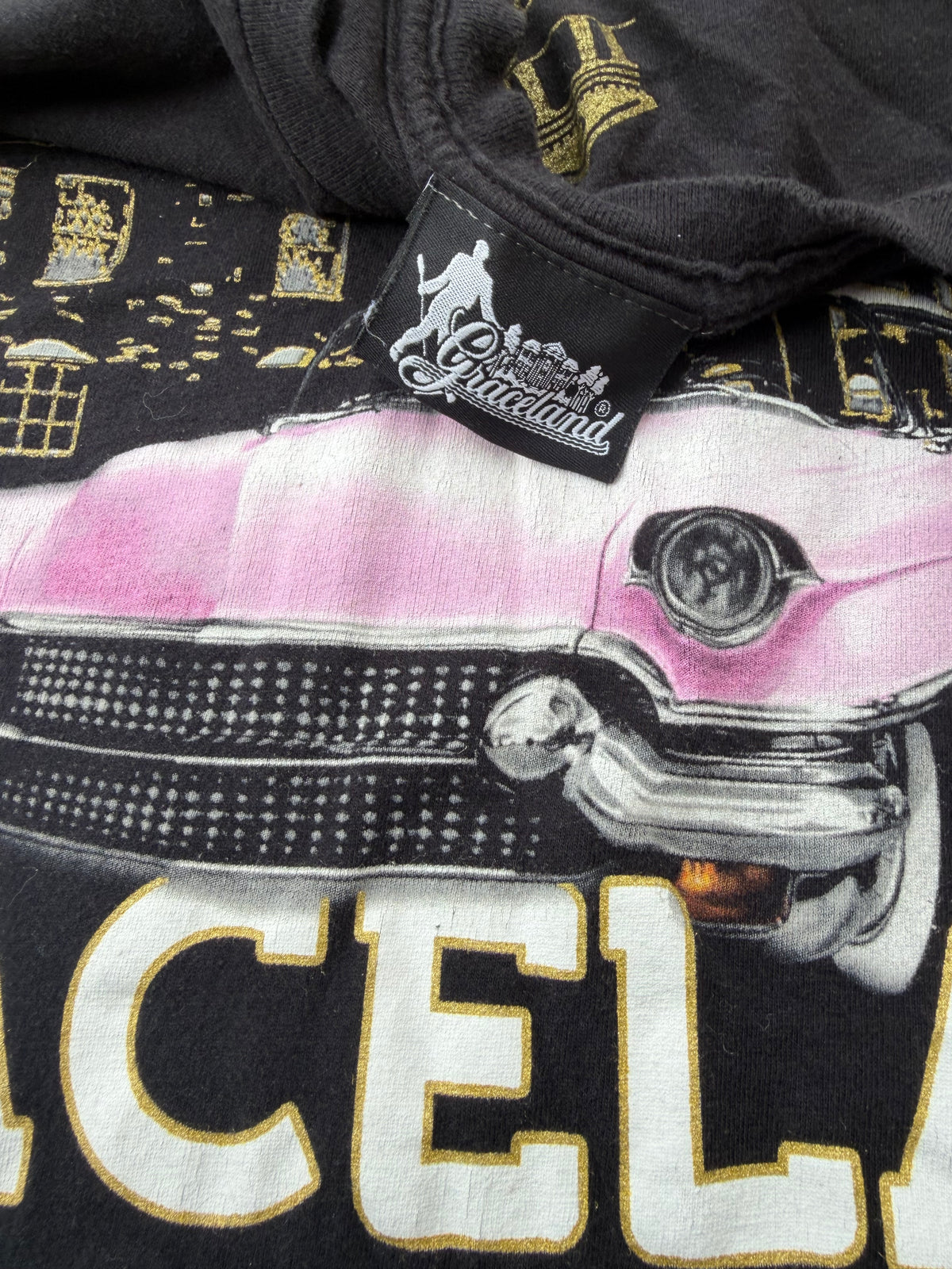 Graceland Elvis Pink Cadillac tee size M/L