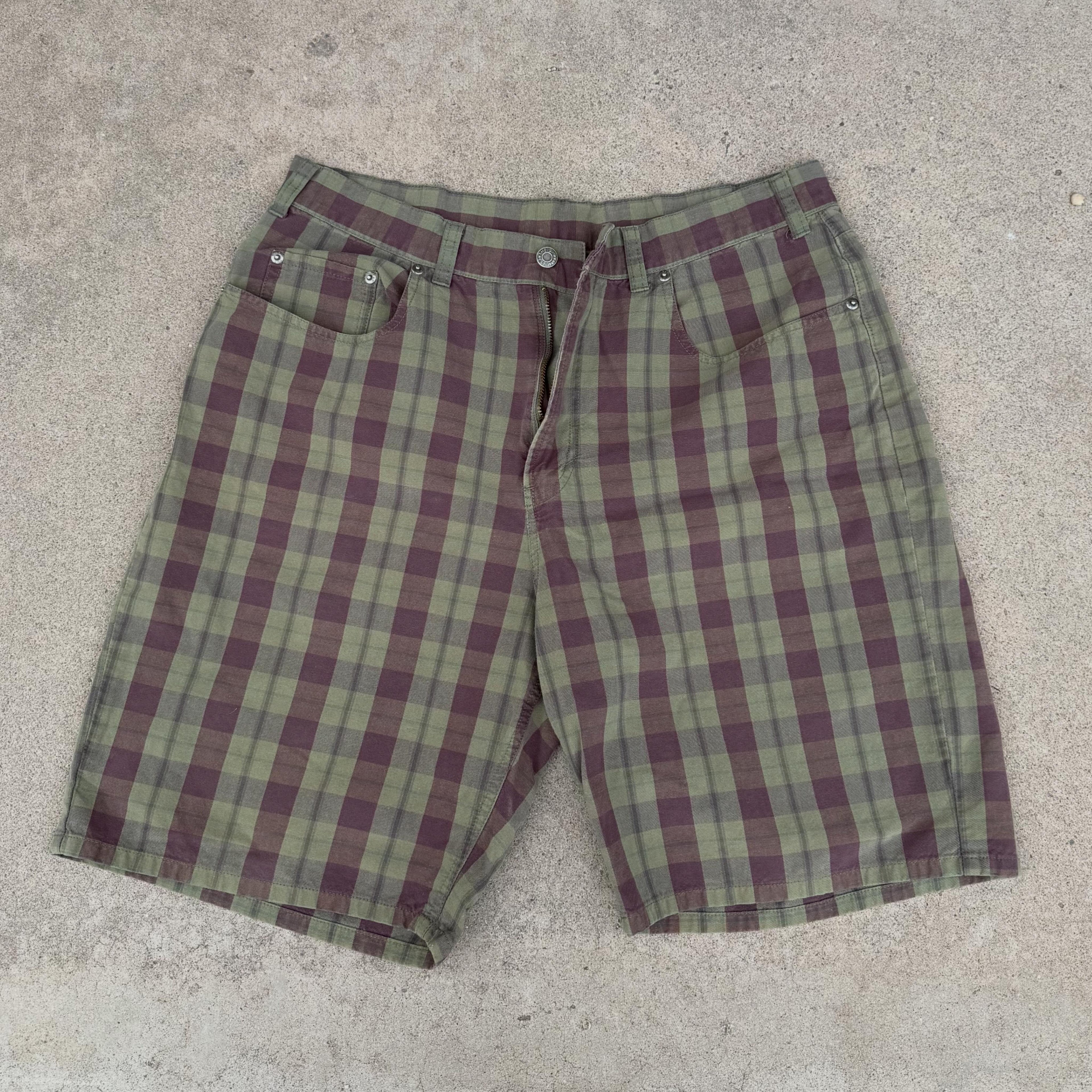 Vintage GAP checkerboard shorts *green